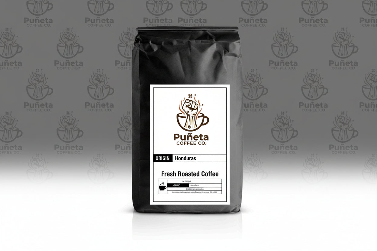 Black coffee bag with Puánta Coffee Co. label